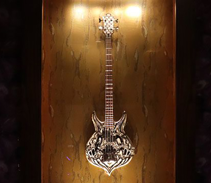Gene Simmons "Punisher" Bass Guitar